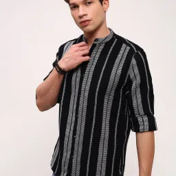 showoffff Showoff Black Cotton Slim Fit Striped Shirt image 3