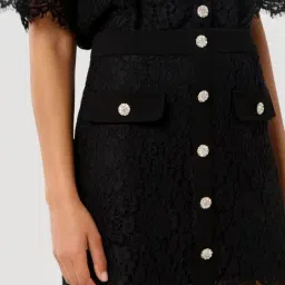 Forever New Lara Lace Scallop Mini Skirt image 3