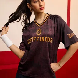 The Souled Store Oversized Harry Potter Gryffindor Typography Printed V-Neck T-Shirt-picture-11