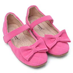 Cute Walk by Babyhug Bellies with Velcro Closure with Bow Applique - Pink image 2