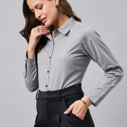 Style Quotient Grey Printed Shirt image 3