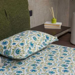 Urban Space Serene Blue Cotton 200 TC King Size Bedsheet With Pillow Covers image 3