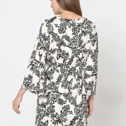 Vero Moda Beige & Black Floral Print A Line Dress image 3