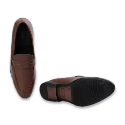 Code by Lifestyle Men's Tan Formal Loafers image 3