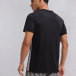 HRX by Hrithik Roshan Side Stripe Running T-shirt image 2