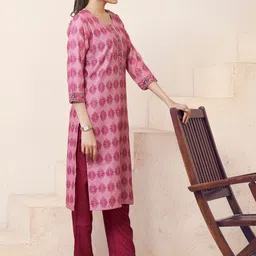 Fashion2wear Ethnic Motifs Printed Kurti image 4