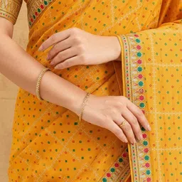 GEN Z TRENDS Ethnic Motifs Embroidered Silk Blend Saree image 5