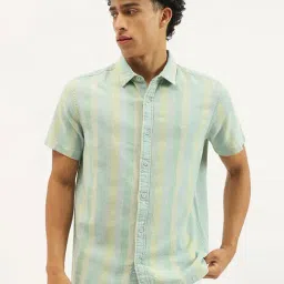United Colors of Benetton Green Relaxed fit Solid Shirts-picture-35
