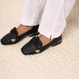 San Marino by Shoe Bank Textured Block Sandals with Bows-picture-20