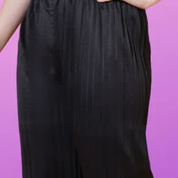 kintu parantu Women Mid Rise Relexed Fit Regular Trousers image 2