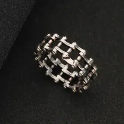 Bold by Priyaasi Crank Chain Black Casual Ring for Men-image-49