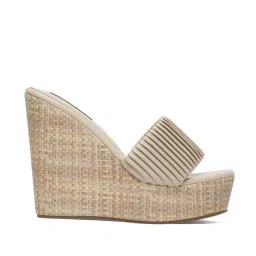Flat N Heels Women's Beige Casual Wedges image 3