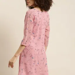 Qurvii Pink Floral Print Mini A-Line Dress image 2