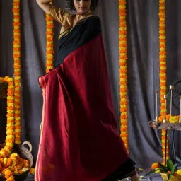 Suta Black Plain Saree with Unstitched Blouse image 3
