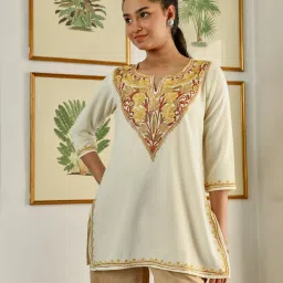House Of Chikankari Cream Cotton Straight Fit Aari Short Kurta image 3
