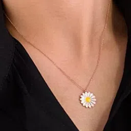 DressBerry Women Gold-Plated Flower Necklace Pendant Chain image 4