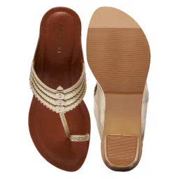 Eridani Nargis Kolhapuri Heels Gold image 5