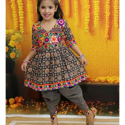 BownBee Cotton Navratri Theme Half Sleeves Abstract Printed & Mirror Embroidered Top With Dhoti - Black-picture-27