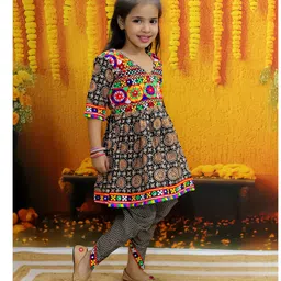 BownBee Cotton Navratri Theme Half Sleeves Abstract Printed & Mirror Embroidered Top With Dhoti - Black image 5