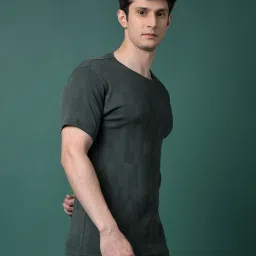 Crimsoune Club Green Slim Fit Self Design T-Shirt image 3