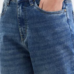 Styli Women High-Rise Light Fade Stretchable Jeans image 2