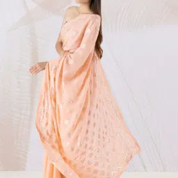 navyasa by liva Peach Embroidered Saree With Unstitched Blouse image 3