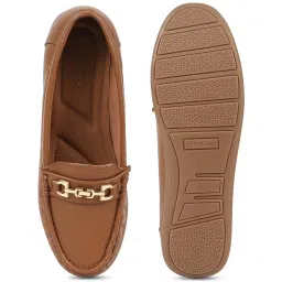 Van Heusen Women's Brown Mocassins image 3