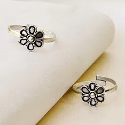 UnfoldSelf 2-Pcs Silver-Plated Oxidised ToeRings-picture-10