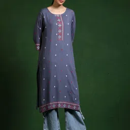 Jaipur Kurti Floral Printed Round Neck Pure Cotton Straight Kurta image 2