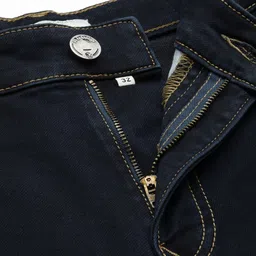 WROGN Men Relaxed Fit Light Fade Stretchable Jeans image 5