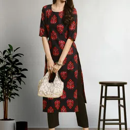 SZN Women Red Poly Crepe Kurta Sets image 3