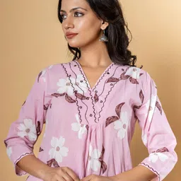 Readiprint Fashions Floral Printed Pleated V-Neck Pure Cotton A-Line Kurta With Palazzos image 4