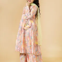 A.T.U.N. Kids Peach Printed Kurta Set image 3