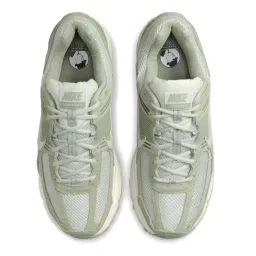 Nike Men's ZOOM VOMERO 5 SERIES Jade Horizon Running Shoes image 3