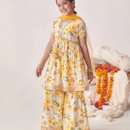 Pspeaches Girls Offwhite Cotton Regular Fit Printed Kurta Set image 3