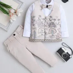 Fourfolds Boys Beige Embroidered Clothing Set-picture-24