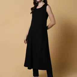 showoffff SHOWOFF Black A Line Kurta With Shrug image 3