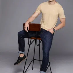 WROGN Men Solid Round Neck T-shirt image 4