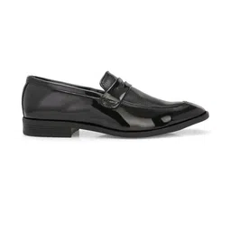DODA Men Textured Patent Leather Loafers image 4