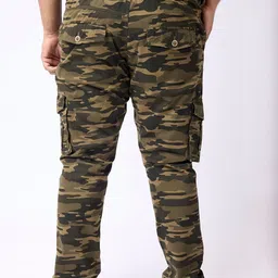 Big Hello - The Plus Life Men Camouflage Printed High-Rise Cargos Trousers image 3