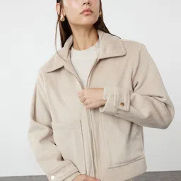 Trendyol Crop Tailored Jacket-picture-23