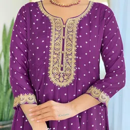 SHREE KHODAL FASHION Women Printed Panelled Sequinned Kurta with Trousers & Dupatta image 2