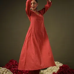 ARADHNA V-Neck Three-Quarter Sleeves A-Line Kurta With Trousers & Dupatta image 5