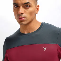 technosport Men Solid Round Neck Polyester Red T-Shirt image 4