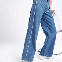 glitchez Women Frayed Loose Fit Light Fade Jeans-picture-38