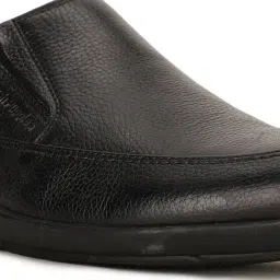 Hush Puppies by Bata Men's Black Formal Loafers image 4