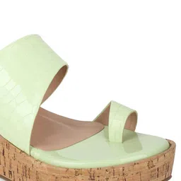 VALIOSAA Textured One Toe  Wedge Heels image 3