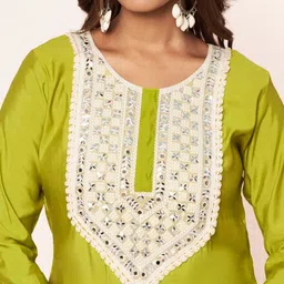 Poshak Hub Embroidered Round Neck Kurta With Trousers Co-Ords image 5