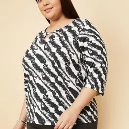 max Women Abstract Printed Keyhole Neck Plus Size Top image 2