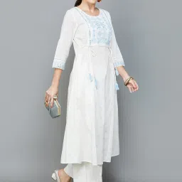 Melange by Lifestyle White Cotton Embroidered Anarkali Kurta image 4